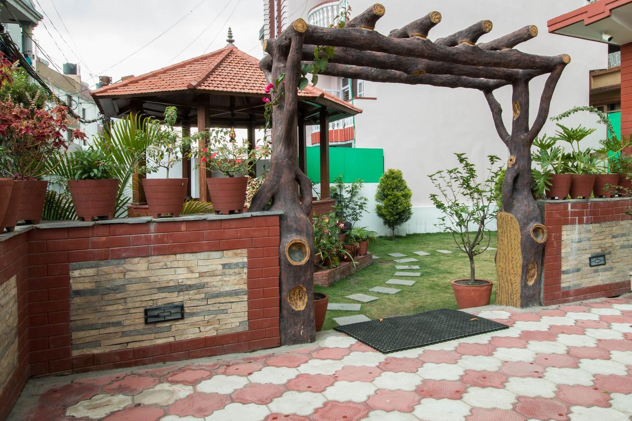 Hotel Himalaya Hub Katmandú Exterior foto